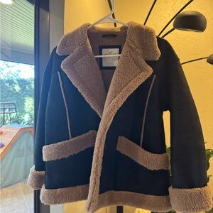 Make Offer • Hollister Black and Brown Shearling Jacket